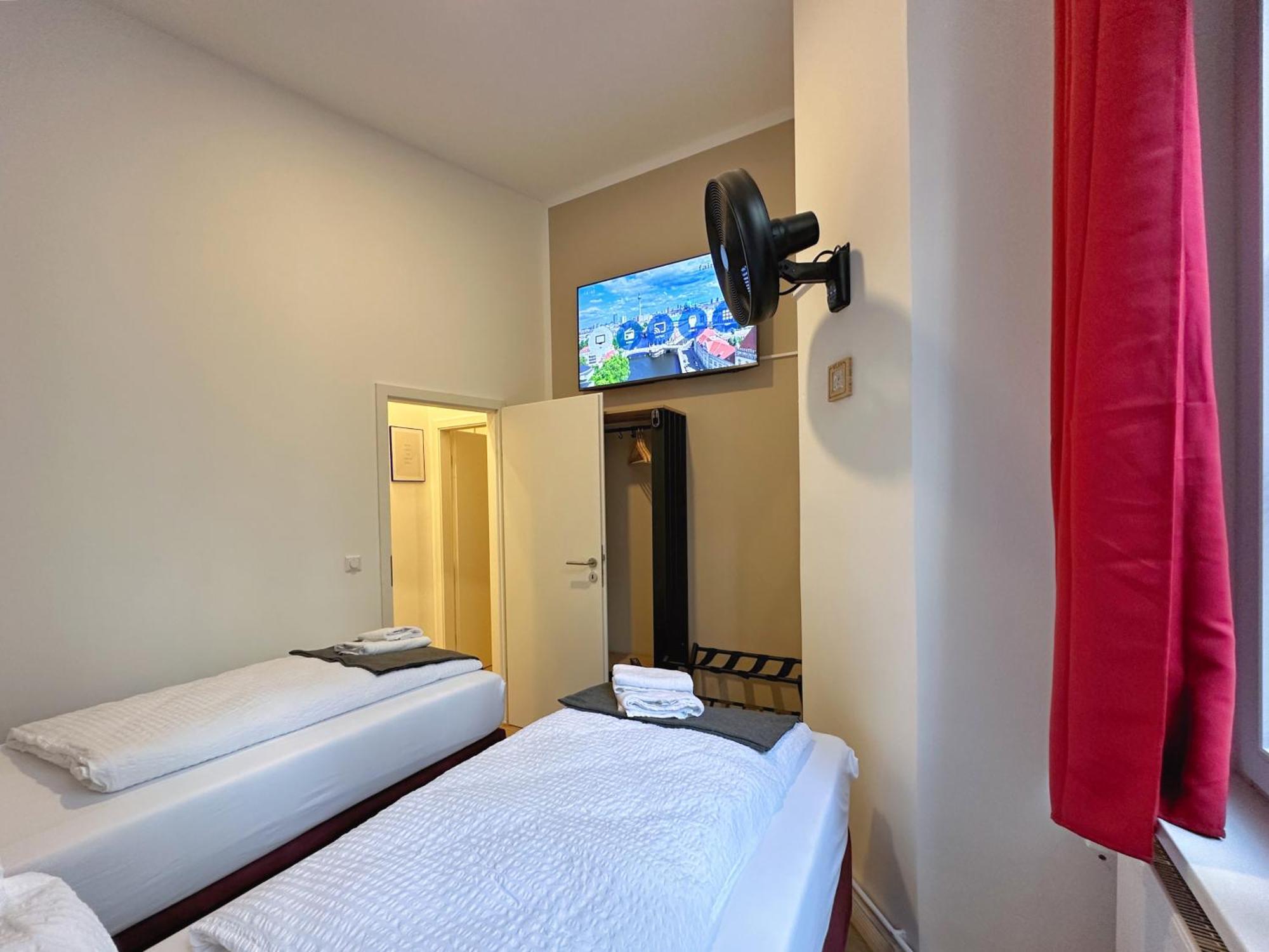 Appartement Fairapart 5 Rooms, 2 Baths, 120sq M Prenzlauer Berg