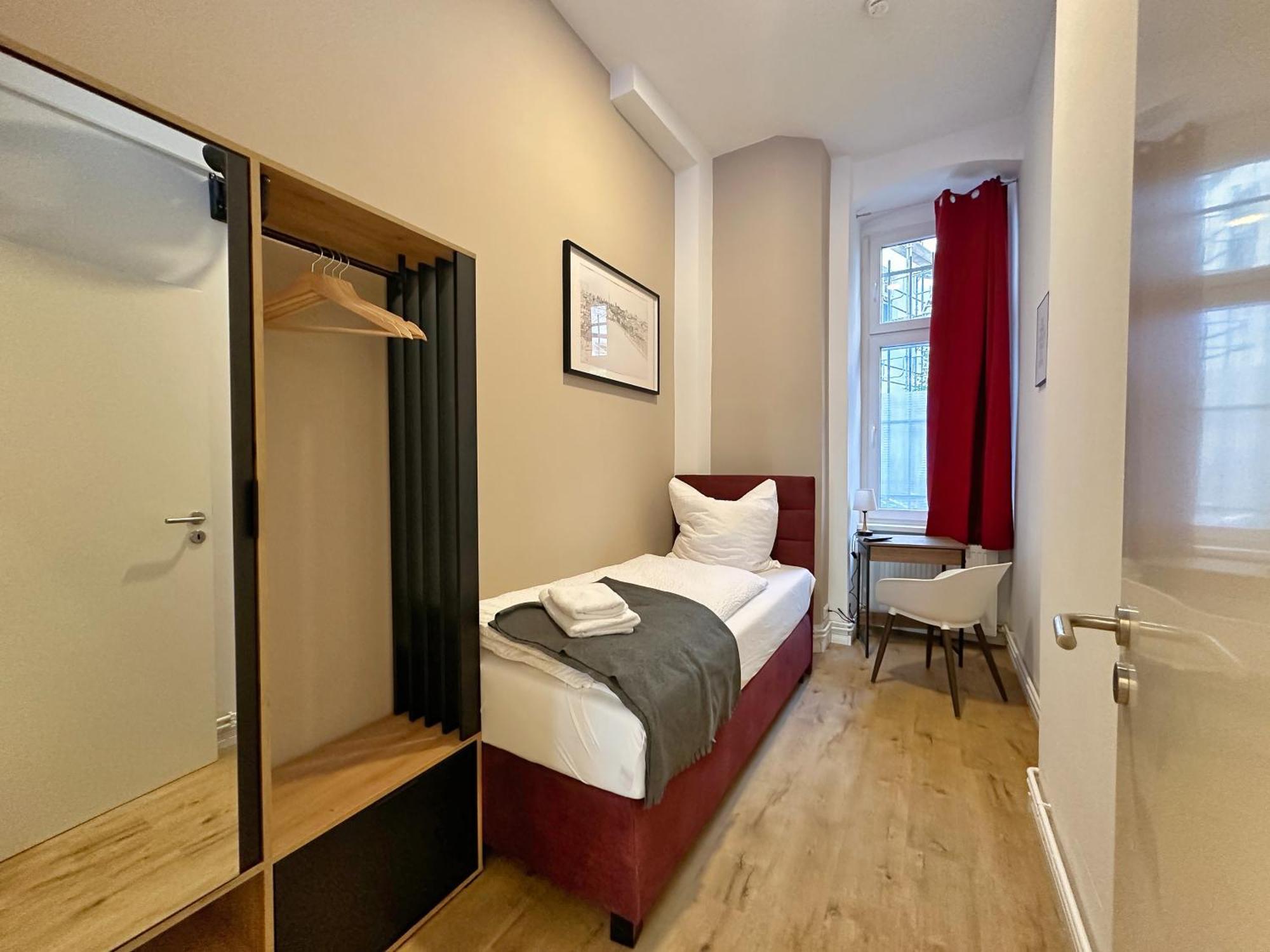 Fairapart 5 Rooms, 2 Baths, 120sq M Prenzlauer Berg Appartement *