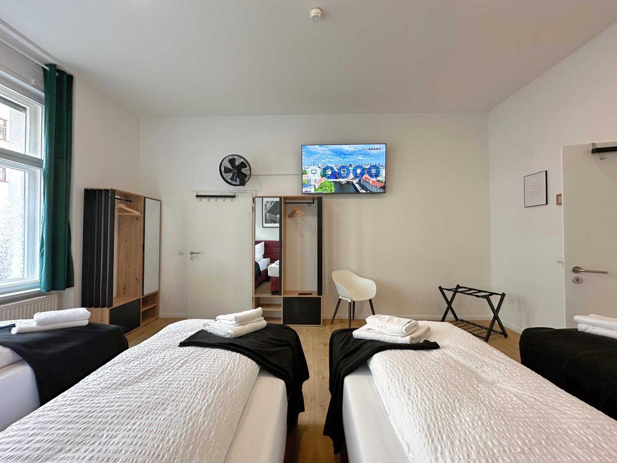 Fairapart 5 Rooms, 2 Baths, 120sq M Prenzlauer Berg Appartement