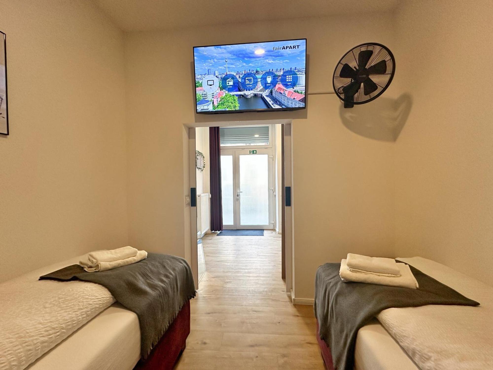 Fairapart 5 Rooms, 2 Baths, 120sq M Prenzlauer Berg Appartement Berlijn