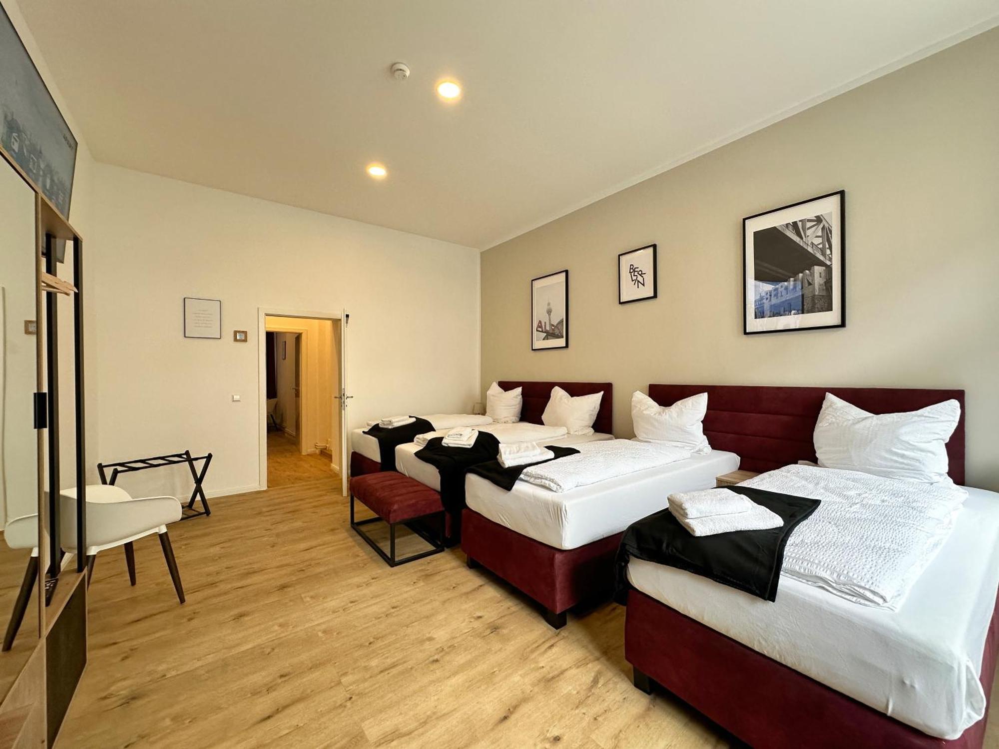 Fairapart 5 Rooms, 2 Baths, 120sq M Prenzlauer Berg Appartement *